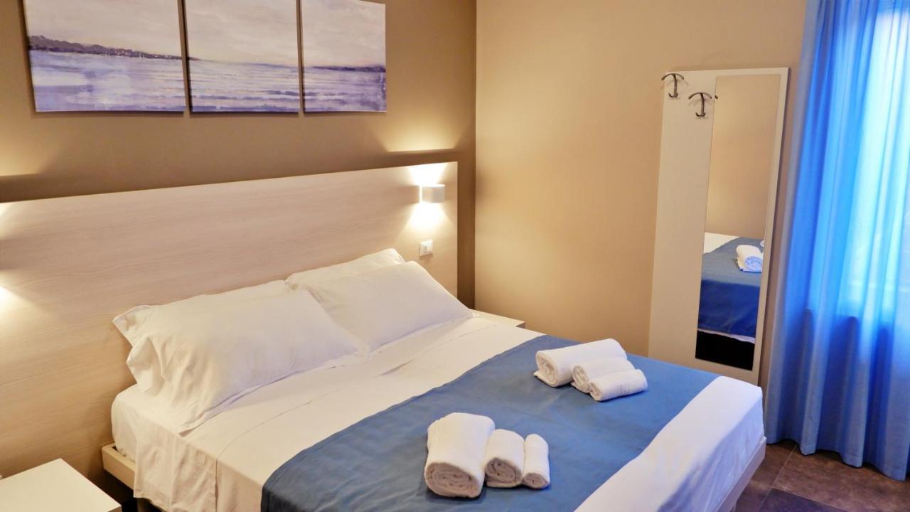 Pianomare Riviera Apartments And Rooms Imperia Ngoại thất bức ảnh