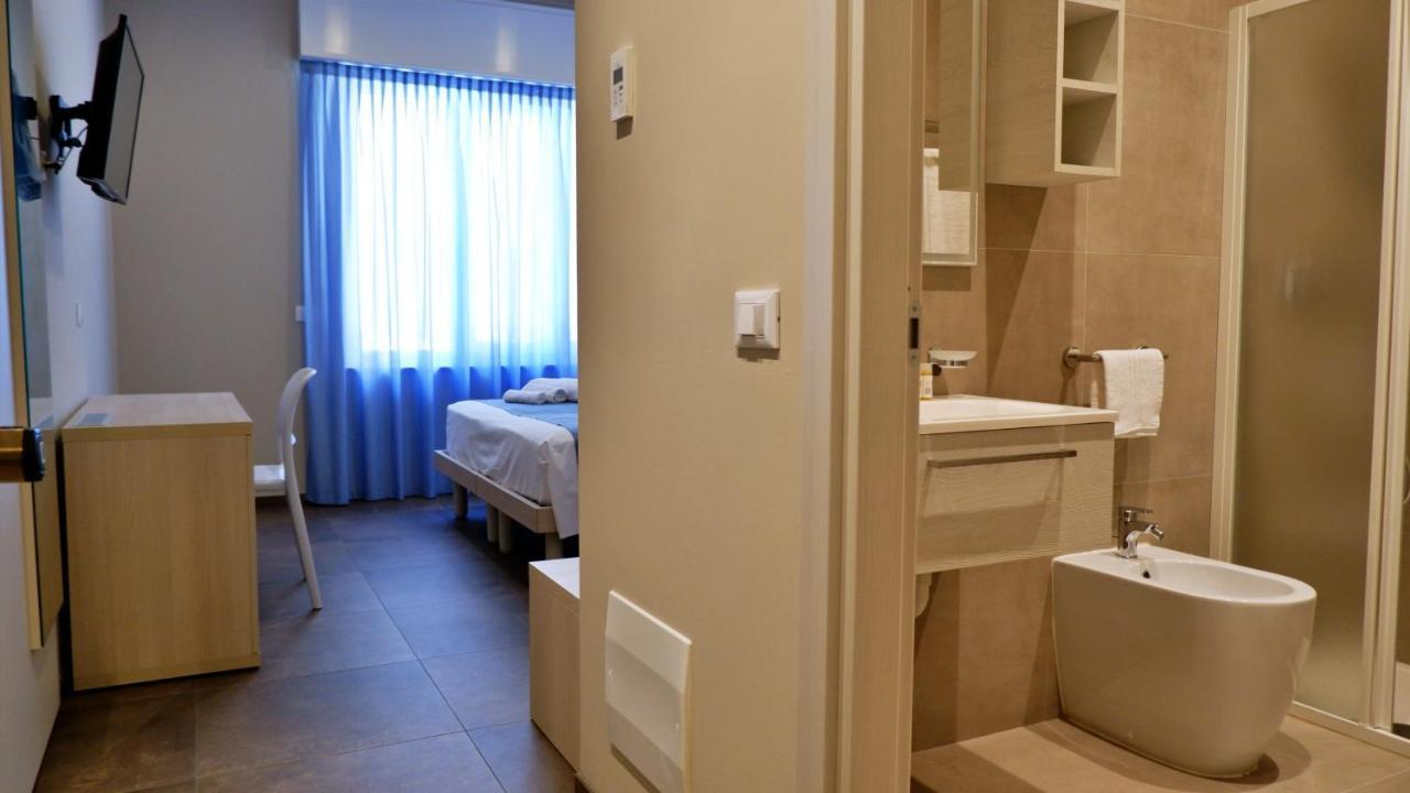 Pianomare Riviera Apartments And Rooms Imperia Ngoại thất bức ảnh