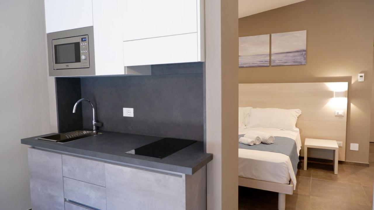 Pianomare Riviera Apartments And Rooms Imperia Ngoại thất bức ảnh