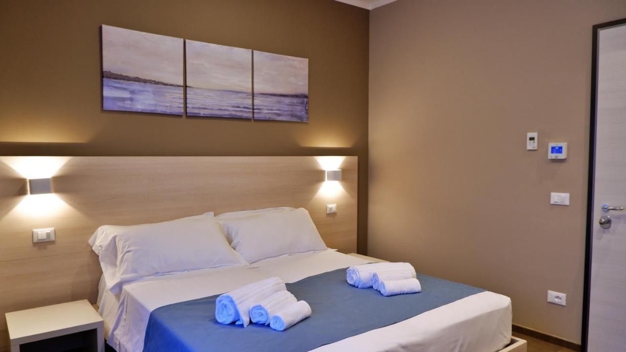 Pianomare Riviera Apartments And Rooms Imperia Ngoại thất bức ảnh