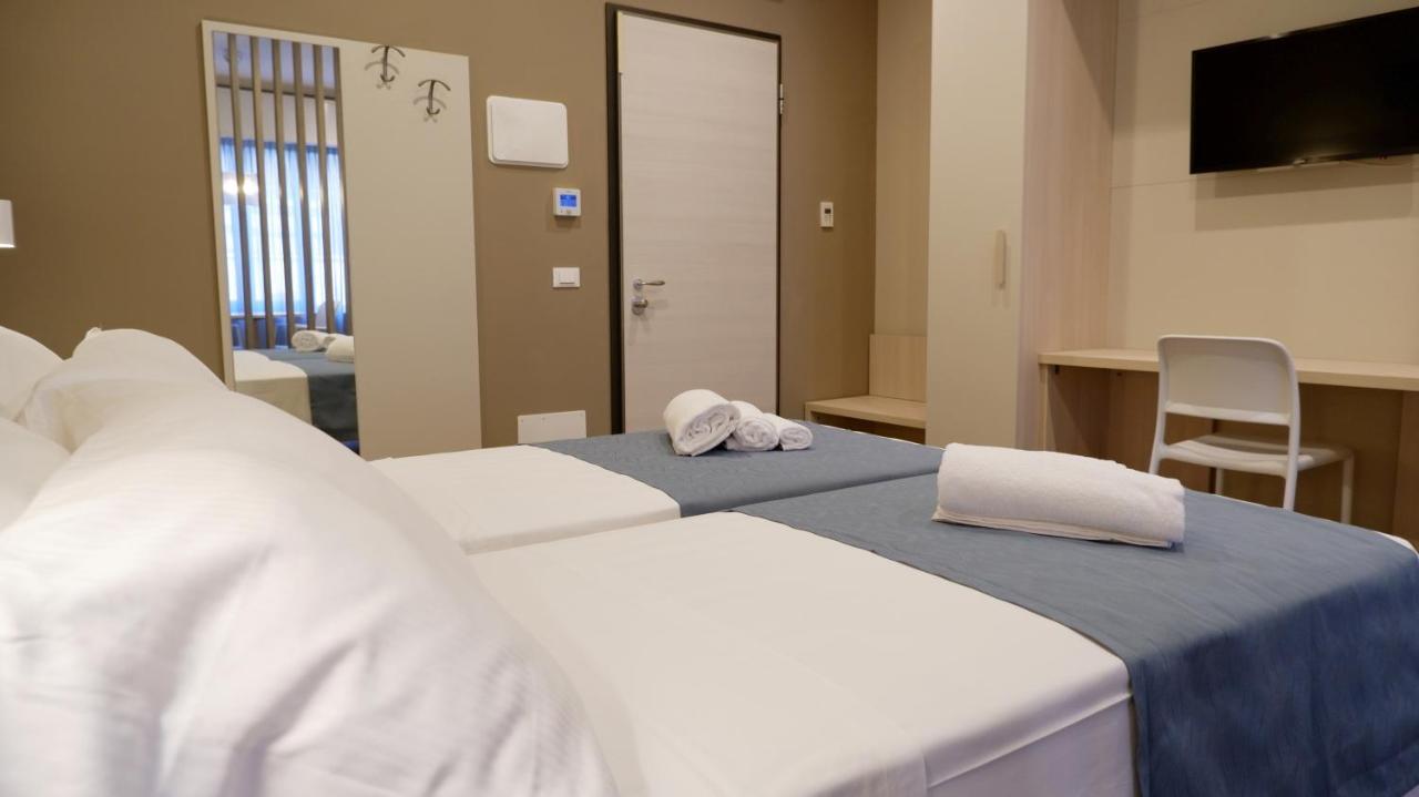 Pianomare Riviera Apartments And Rooms Imperia Ngoại thất bức ảnh