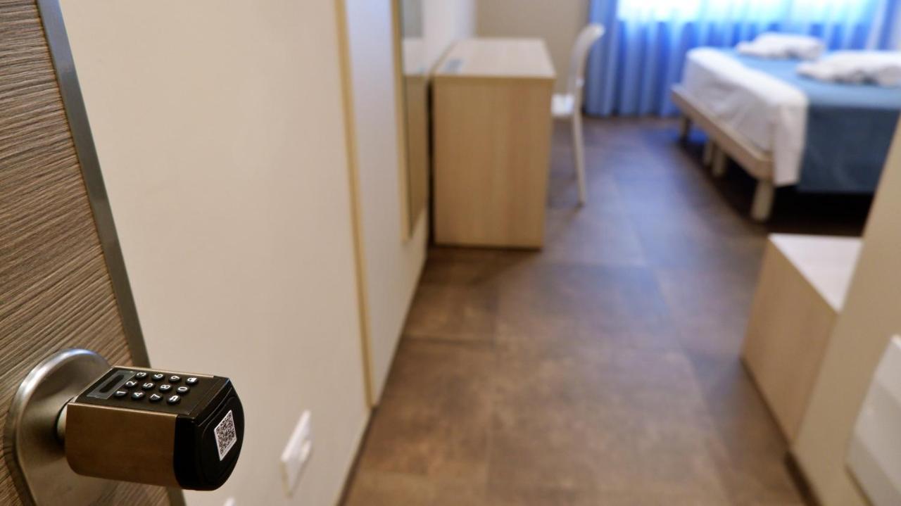 Pianomare Riviera Apartments And Rooms Imperia Ngoại thất bức ảnh
