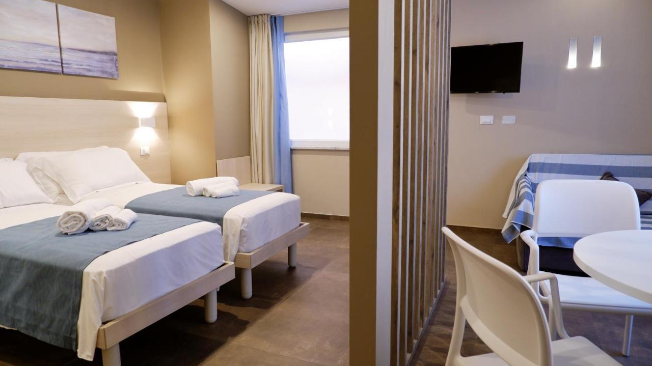 Pianomare Riviera Apartments And Rooms Imperia Ngoại thất bức ảnh