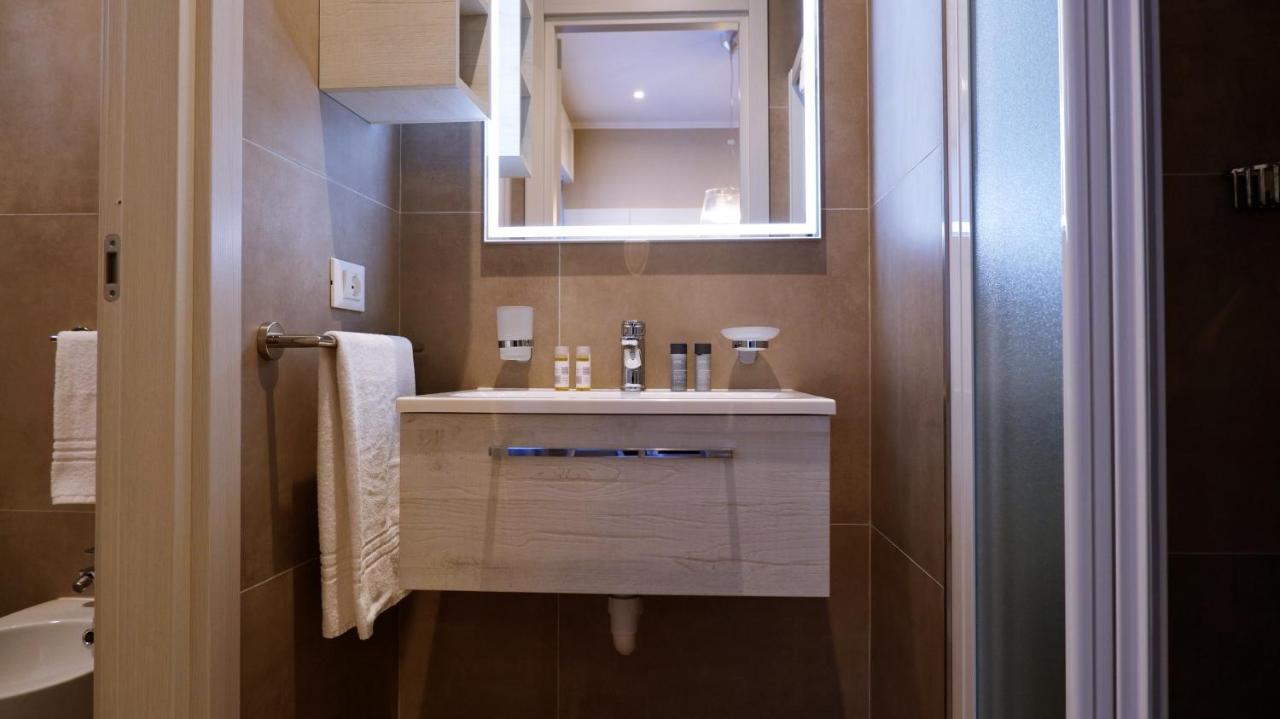 Pianomare Riviera Apartments And Rooms Imperia Ngoại thất bức ảnh
