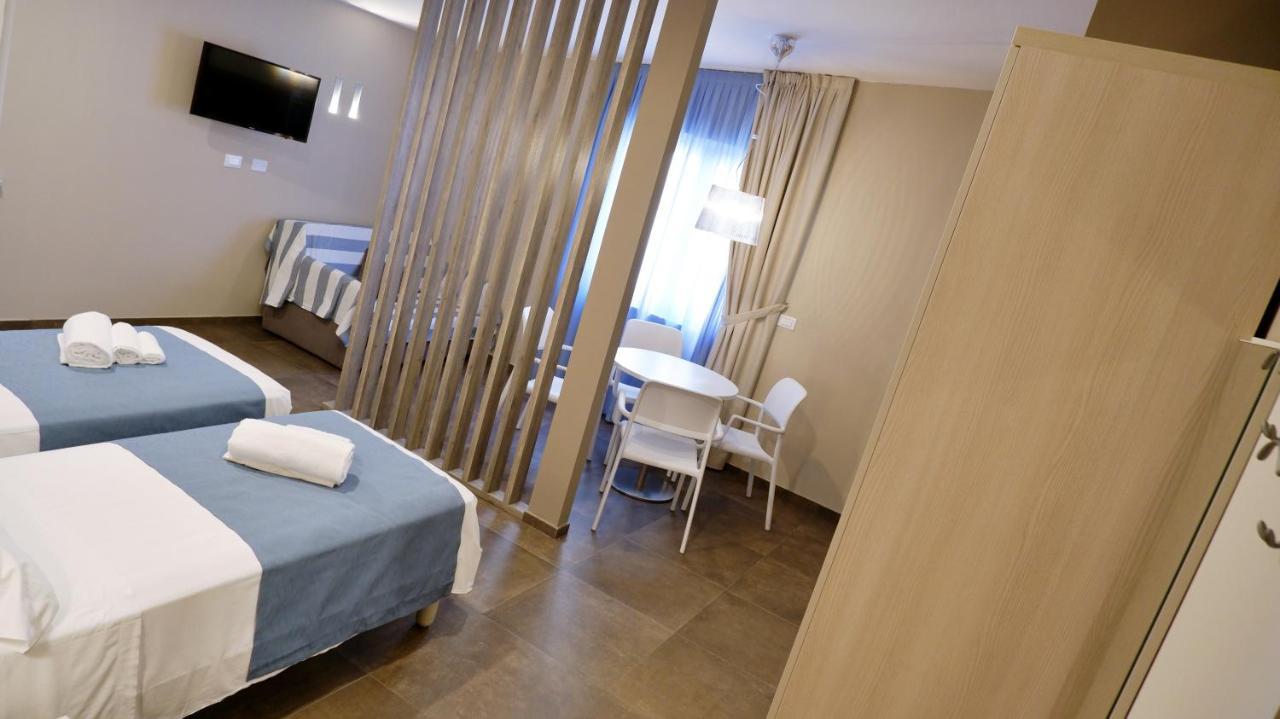 Pianomare Riviera Apartments And Rooms Imperia Ngoại thất bức ảnh