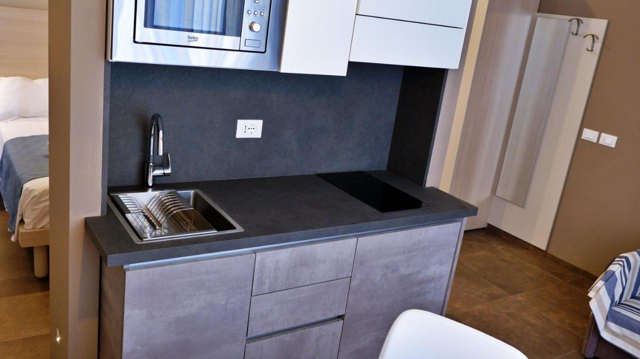Pianomare Riviera Apartments And Rooms Imperia Ngoại thất bức ảnh