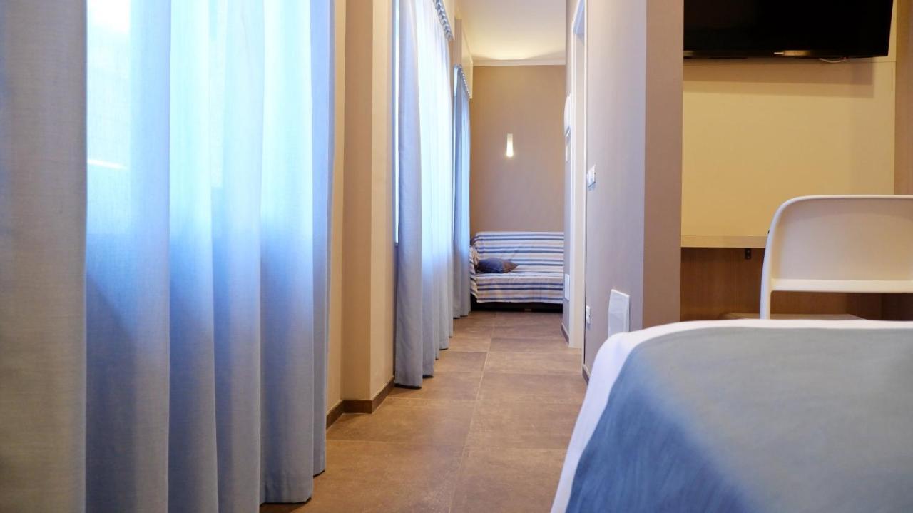 Pianomare Riviera Apartments And Rooms Imperia Ngoại thất bức ảnh